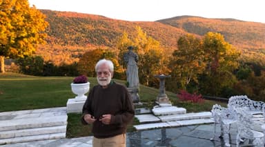 Dr. Albert Levis